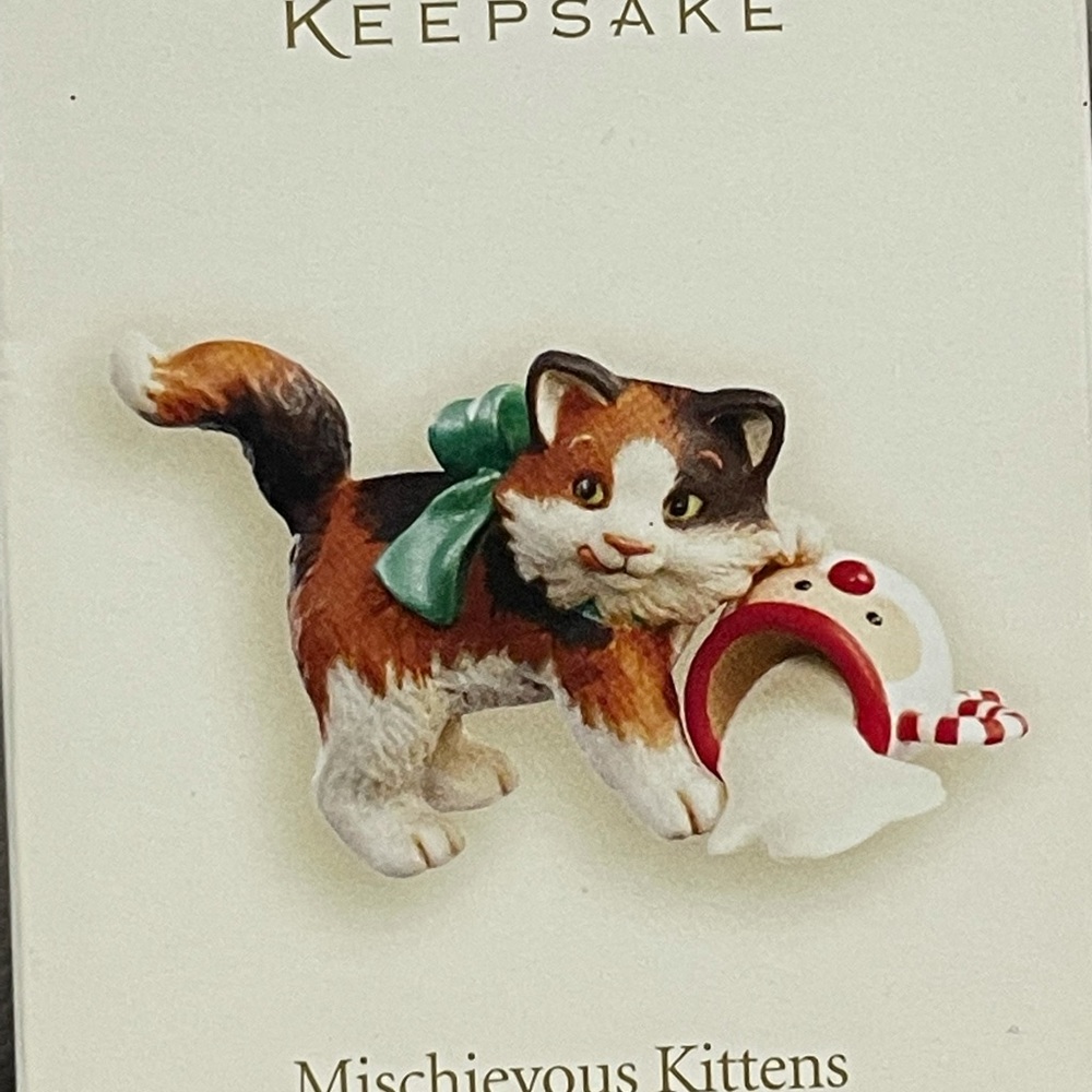 Hallmark ornament Mischievous Kittens